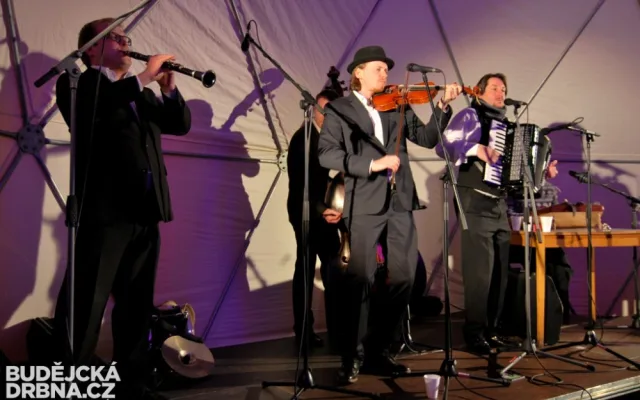 Noc divadel 2015