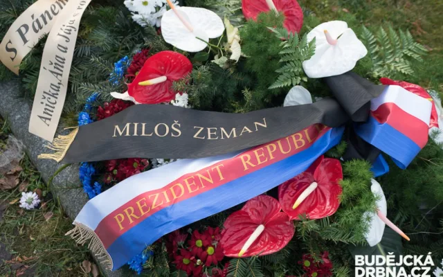 Dnes se lidé rozloučili s Jiřím Paďourem