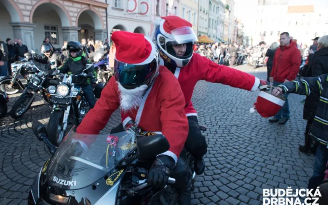 Vánoční motosraz
