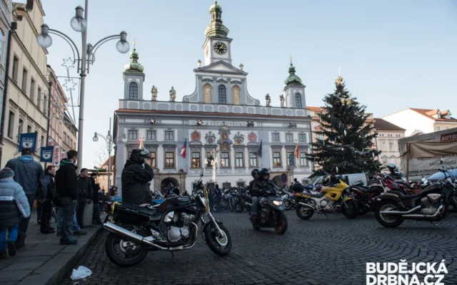 Vánoční motosraz
