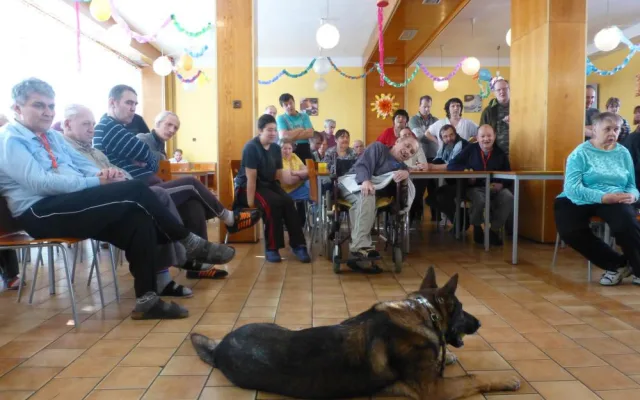 Návštěva policistů v domě Sociální pohoda