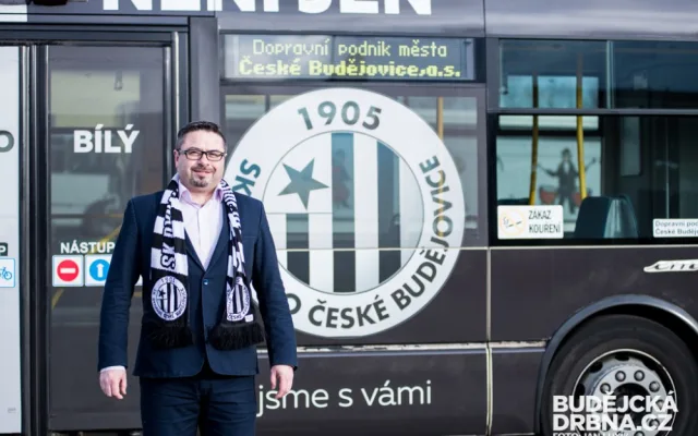 Nový polep autobusu MHD