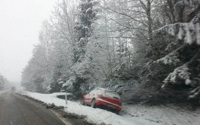 U Boršova uzavřela silnici hromadná nehoda.