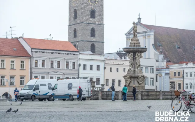 Čištění Samsonovy kašny