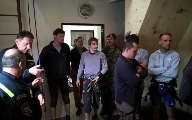 Krajská hasičská soutěž v lezení na umělé stěně