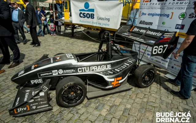 Prezident mezinárodní automobilové federace Jean Todt odstartoval 5. ročník New Energies Rallye