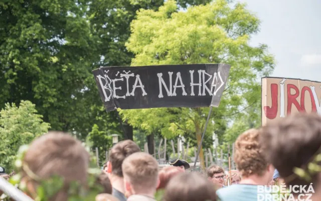 Majálesový průvod 2016