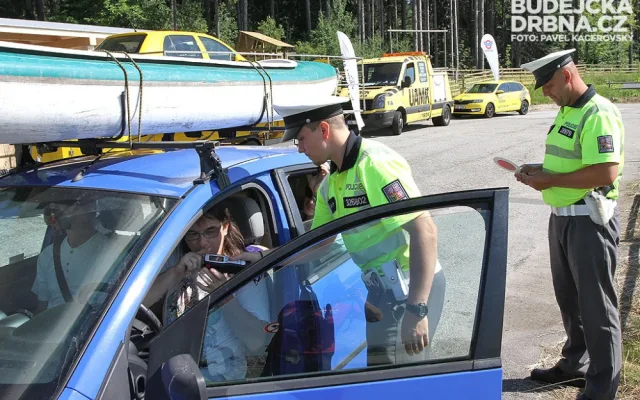 Dopravní policisté z Českého Krumlova provedli u všech řidičů dechovou kontrolu