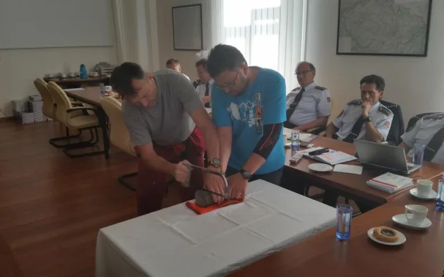 Vzkaz pro budoucí generace: Hasiči uložili cenné dokumenty do věžičky