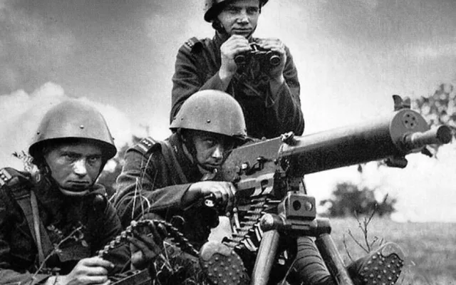 Těžký kulomet vz. 24, kterým byl vyzbrojen Uhlíkův oddíl