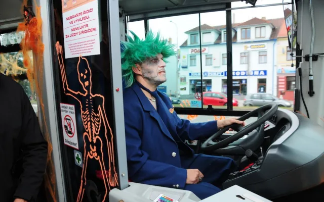 Strašidelný autobus