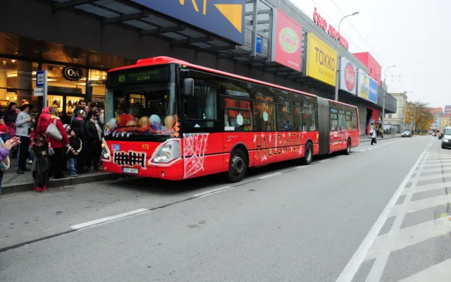 Strašidelný autobus