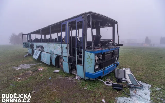 Odstavený autobus