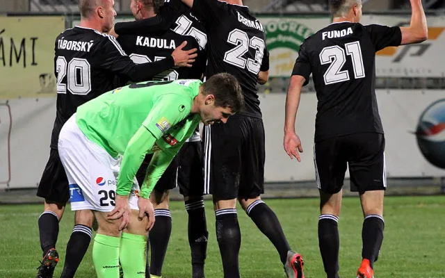 Radost Dynama, zklamání Žižkova