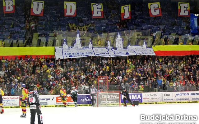 Povedená choreografie domácích fanoušků