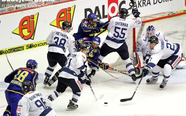 Lundqvist a Kempe se ve druhé třetině u finské branky neprosadili