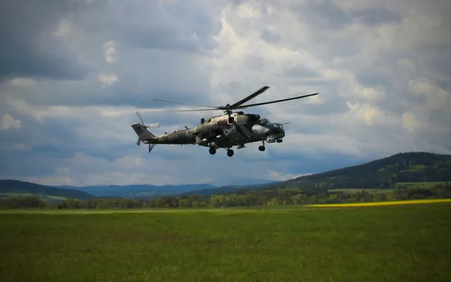 Den s 25. protiletadlovým raketovým plukem.