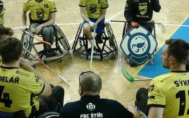 FBC Štíři České Budějovice - mistr České republiky v Česká pošta extraliga vozíčkářů ve florbale 2016/2017.
