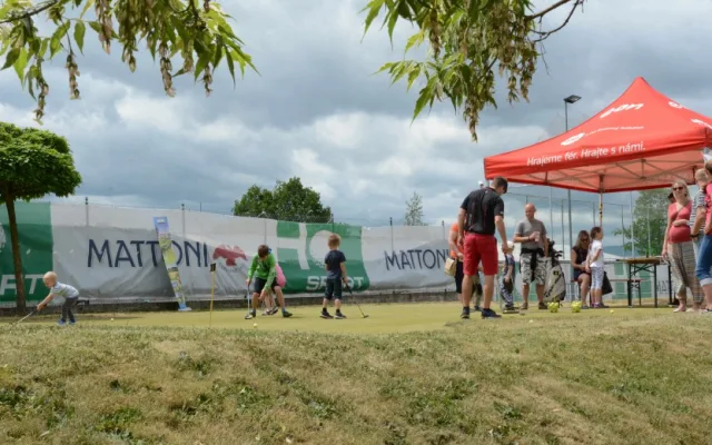 Ve sportovním areálu HoSport se konal 2. ročník benefice na podporu dětí s Downovým syndromem.