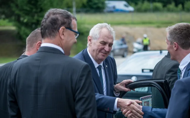 Miloš Zeman v kaplické firmě Engel.