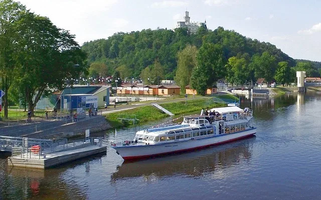 Vyhlídková loď Vojtěch Lanna.