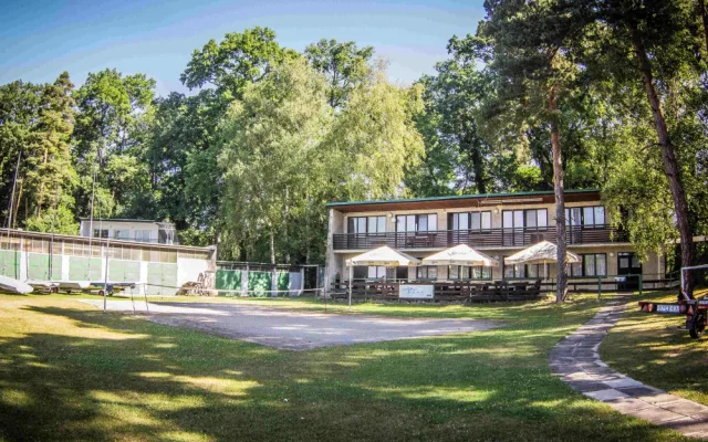 Yacht Club D.I.M. Bezdrev.