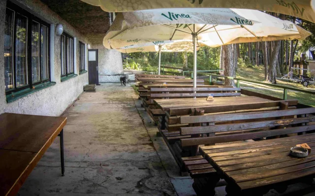 Yacht Club D.I.M. Bezdrev.