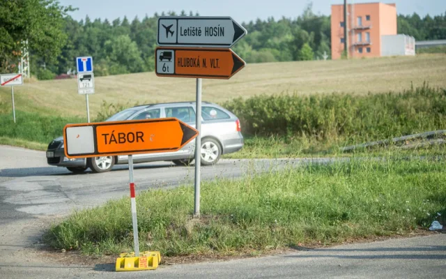 Uzavírka silnice I/3