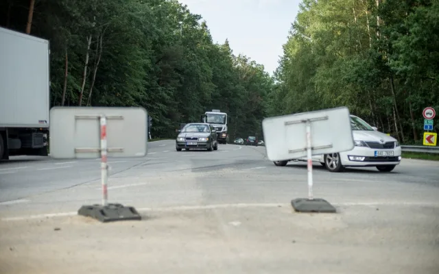 Uzavírka silnice I/3