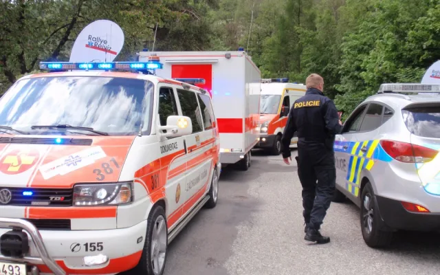 Součinnostní cvičení a soutěž policejních hlídek a posádek urgentní zdravotnické pomoci s mezinárodní účastí Rallye Rejvíz 2017.