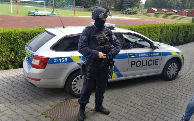 Součinnostní cvičení a soutěž policejních hlídek a posádek urgentní zdravotnické pomoci s mezinárodní účastí Rallye Rejvíz 2017.