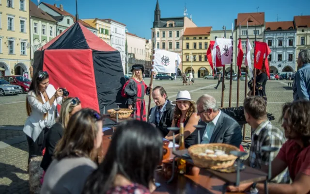Po dvou letech se na jih Čech vrací stylová historická slavnost Železné a zlaté České Budějovice.