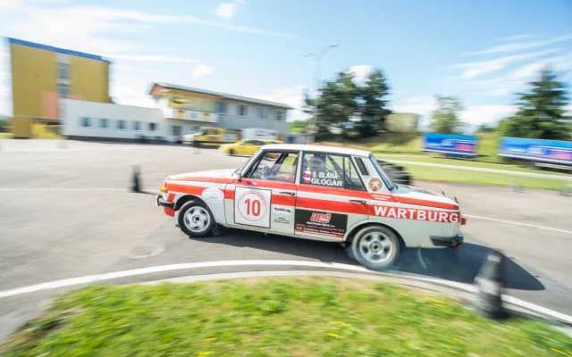 Den otevřených dveří doplní výstava závodních rallye vozidel nebo přehlídka historických aut