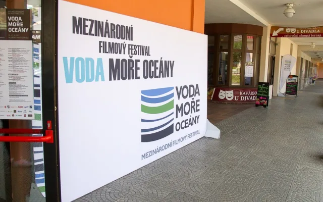 Mezinárodní filmový festival Voda Moře Oceány zaplavil Hlubokou filmy i besedami.