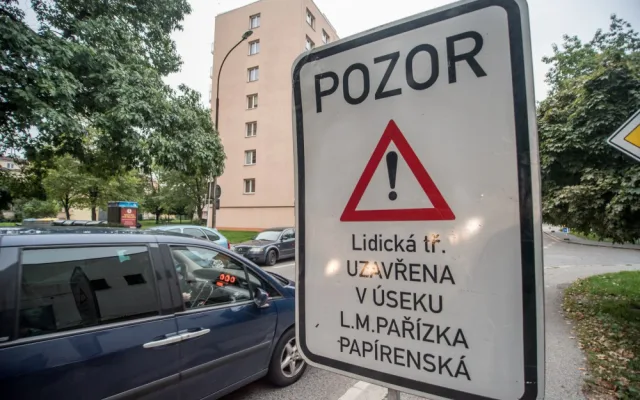 Uzavírka Lidické třídy