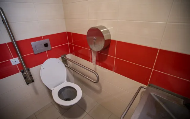Veřejné toalety ve Stromovce.