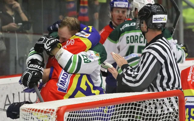 Boxerská vložka mezi Pavlinem a Tuominenem