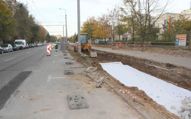 Nová parkovací stání usnadní obyvatelům sídliště Šumava parkování
