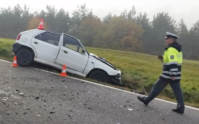 Při tragické nehodě na silnici mezi Litochovicemi a Volyní zemřel sedmdesátiletý řidič osobního auta.