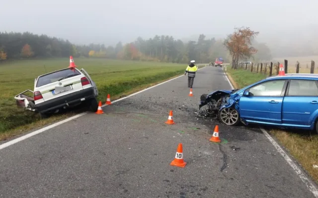 Při tragické nehodě na silnici mezi Litochovicemi a Volyní zemřel sedmdesátiletý řidič osobního auta.