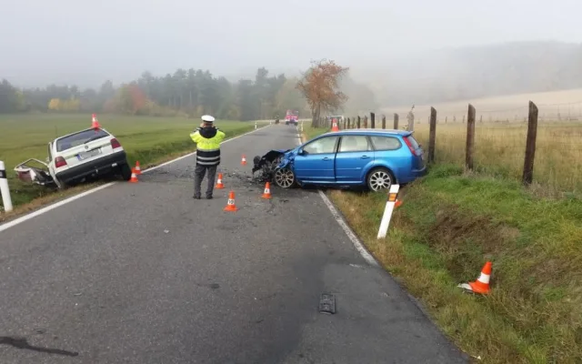 Při tragické nehodě na silnici mezi Litochovicemi a Volyní zemřel sedmdesátiletý řidič osobního auta.