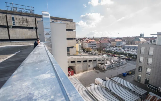 Slavnostní otevření nového IGY přilákalo stovky Budějčáků. Kompletně dokončeno bude až příští rok