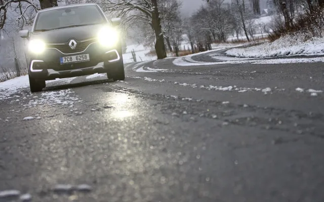 Fešák (nejen) pro dámy. Nový Captur zaujme vzhledem i jízdními vlastnostmi