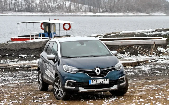 Fešák (nejen) pro dámy. Nový Captur zaujme vzhledem i jízdními vlastnostmi