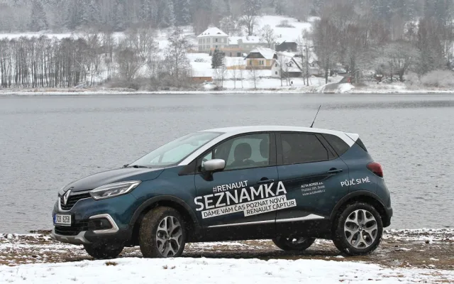Fešák (nejen) pro dámy. Nový Captur zaujme vzhledem i jízdními vlastnostmi