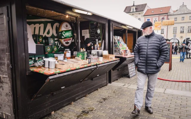 Pivovar Samson je vidět na českobudějovických předvánočních trzích na náměstí Přemysla Otakara II.