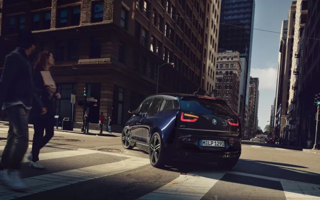 Nové, lepší, sportovnější BMW i3 s označením BMW i3s.