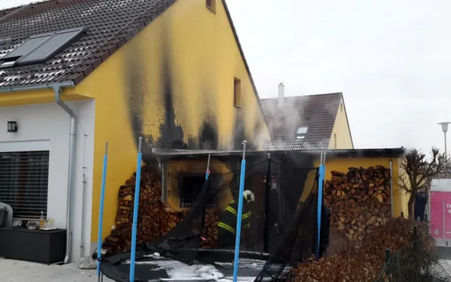 Požár garáže v Českých Budějovicích