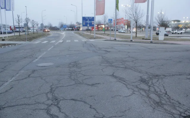 Od 31. března do 15. dubna se budou opravovat ulice u Géčka a za Globusem v Českých Budějovicích.