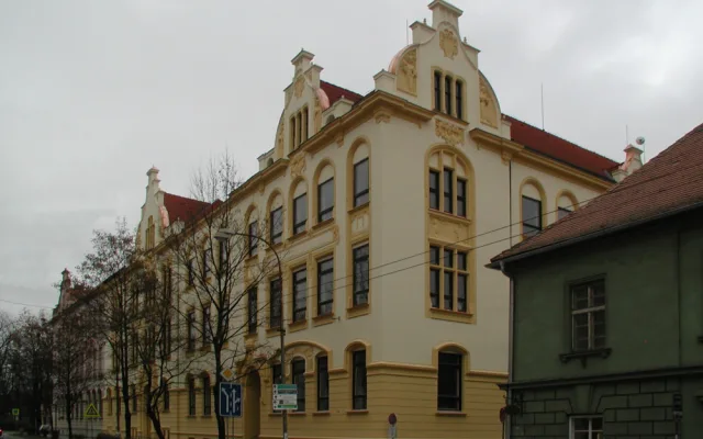 Budova školy